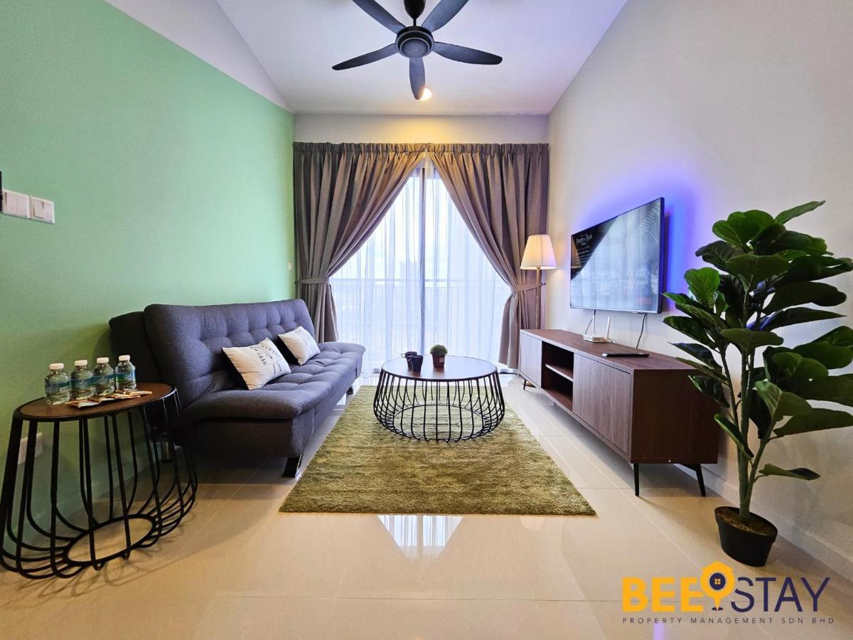 Sunway Velocity 2 Connected With Mall & Mrt For 2 Pax *